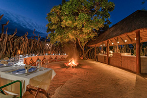 Sabi Sands Lodge outside dining in boma